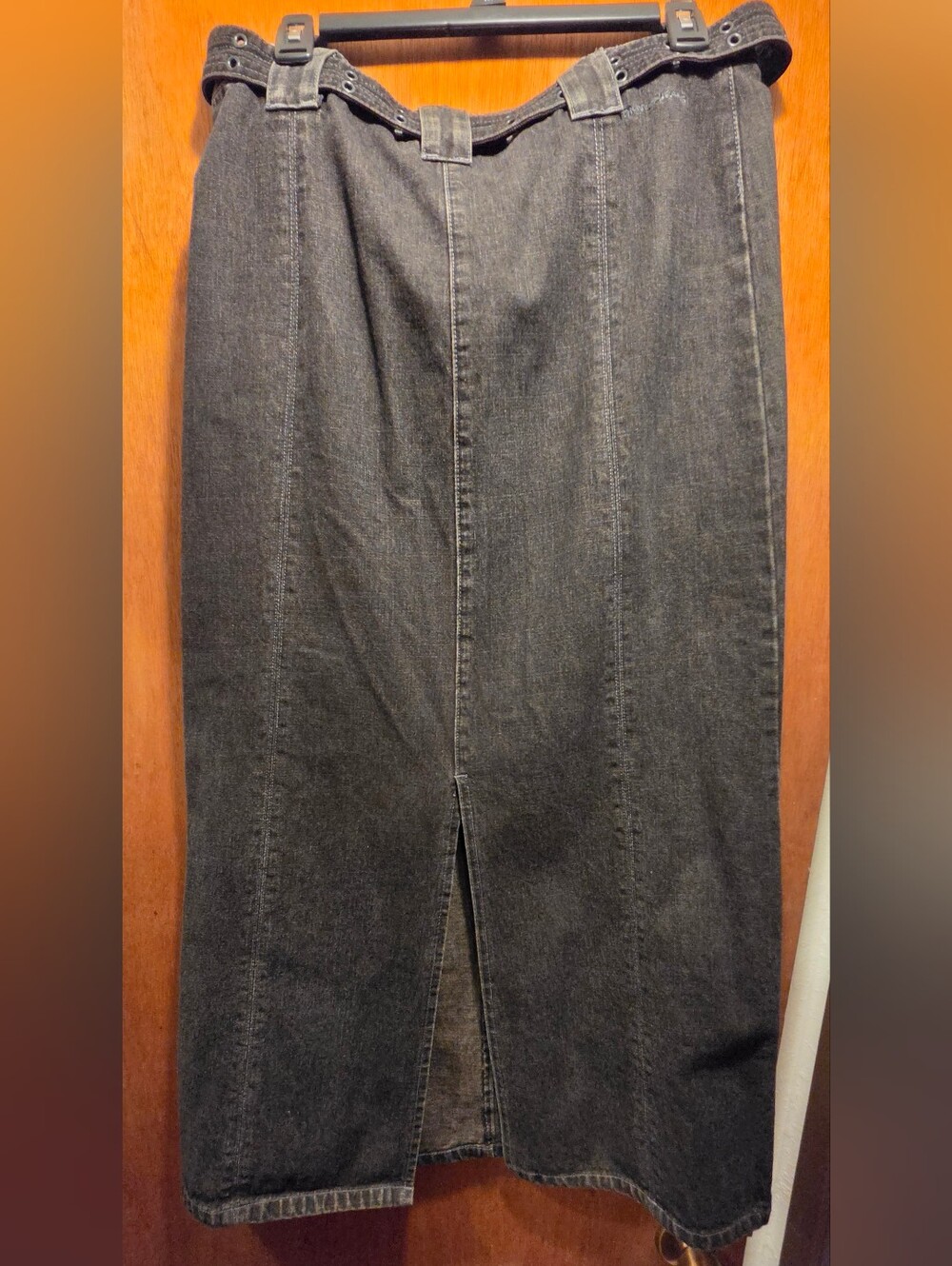 DKNY Black Denim Pencil Skirt with Attached Belt Sz8 - Picture 9 of 10